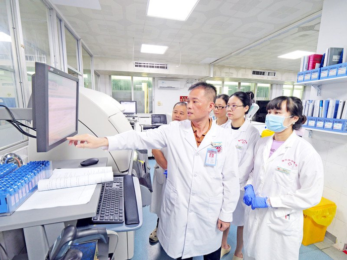 检验结果有异常 系统自动“追”医生
